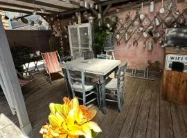 JOLI COCON AVEC TERRASSE ENTRE GIVERNY et LA ROCHE GUYON