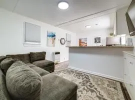 1/2 Mi to Dtwn! Nurse-Ready Rental in Riverside