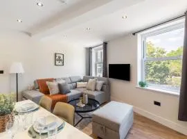 Kew Garden Suite 2BR Sleeps 9 Near Central London
