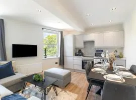 Kew View Suite 2BR Sleeps 9, Walk to Tube & Sights