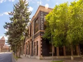 Cathedral Plaza Hotel