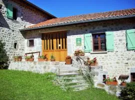 Charmante maison avec jardin à Saint-Pal-de-Chalencon