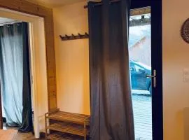 Chalet au pied des montagnes
