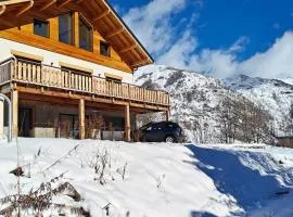 Chalet au pied des montagnes