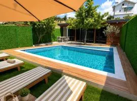 Wooden Villa Eilin 2