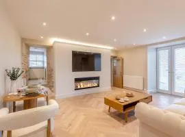 Modern Retreat near Aberaeron - Luxe 1 bed Escape