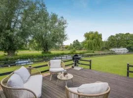 2 Bed in Wroxham oc-r44760