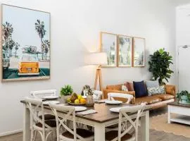 Elevated Noosa Escape - Heated Pool Spa & Walk to River