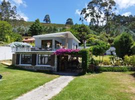 Casa a pié de playa de Cariño Doniños, hotel en Ferrol
