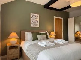 City Centre 4 Bedroom Apartment