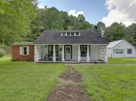 Quiet Blue Ridge Escape Near Hiking and Town