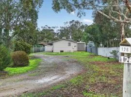 The Brynes Hideaway - On Brynes Road
