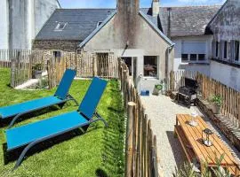 4 Bedroom Cozy Home In Audierne
