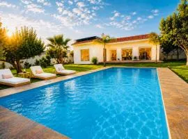 Luxury Villa with Pool & Garden5km from Cabo