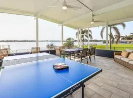 Boat Dock, Lounge Lanai! Lake Clay Group Retreat