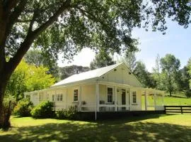 Poplar Cottage - warm and private, nature haven