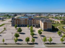 Travelodge Suites by Wyndham Estevan, Hotel in Estevan