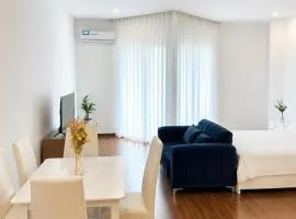 Studio Executivo Talatona by T'Urismo