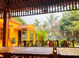 Ninh Binh Riverside Retreat