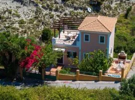 Villa Verde with Outdoor Jacuzzi