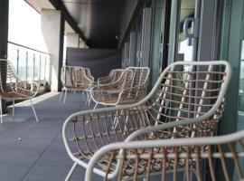 KYRIAD PRESTIGE - SARREBOURG LES TERRASSES, מלון בסארבורג