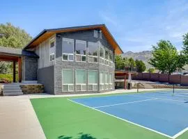 Hot Tub, Game Room, Putting Green! Ogden Oasis