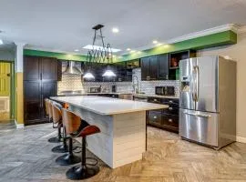 20 Mi to Universal Studios! Secluded 5-Acre Escape