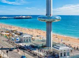 Charming Victorian one-bedroom flat in a prime location, just moments from the seafront, the i360, and the train station
