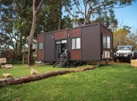The Lorikeet Tiny Home with Stunning Views