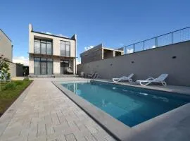 Modern Villa with Private Pool & Garden by Domel
