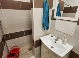 Carlos Apartman