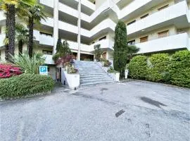 Spacious Apartment in Luino for 5