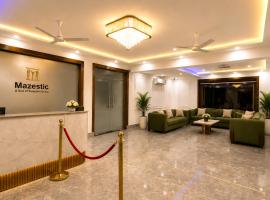 Mazestic Bay Hotel & Banquet, hotel v mestu Noida