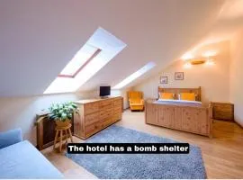 Khreschatyk Suites