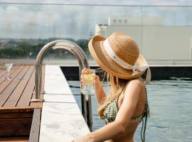 Oporto Airport & Business Hotel, hotell i Maia