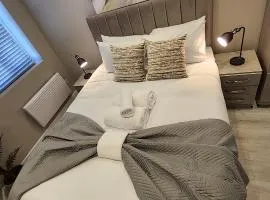 The Blend Studio - Private Vibes, Shared Perks