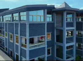 AMINA luxury SUITE