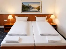 Hotel Hoyers 24h Check-in,Pinneberg, Free Parking and WiFi