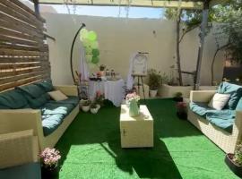 In the heart of Madaba city، فندق في مادبا
