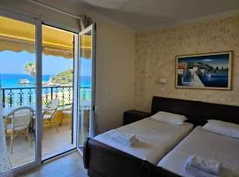 Glyfada Seaside Apartment with Stunning Views