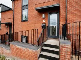 Comfortable Home Free Parking Walk to Bailgate - Pass the Keys