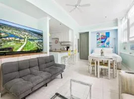 Rare Garden Studio | Pool Deck Access + Beach