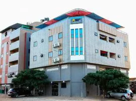 Economy 2 Bedrooms Studio Flat In Lome
