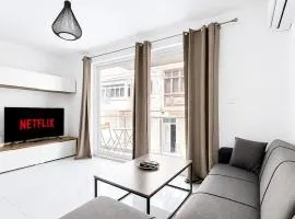 Stylish Gzira Stay Near Seafront & Sliema