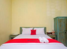 RedDoorz near Alun Alun Jepara, ξενοδοχείο σε Kesembu