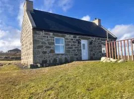 Hebviu Traditional Hebridean Cottage