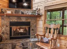 Mountain Log Cabin Near ASU with Soaking Tub & Views