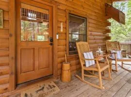 Mountain Log Cabin Near ASU with Soaking Tub & Views