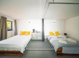 Loft Convivial- Wi-Fi - Cour & Piscine