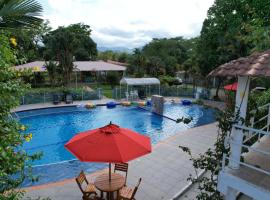 Finca Hotel La Potranca, ξενοδοχείο σε Acacías